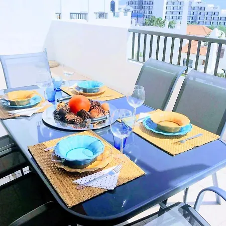 With 2 Bedrooms In Costa Adeje With Wonderful Sea View Shared Pool Furnished Balcony 700 M From The Beach Lägenhet